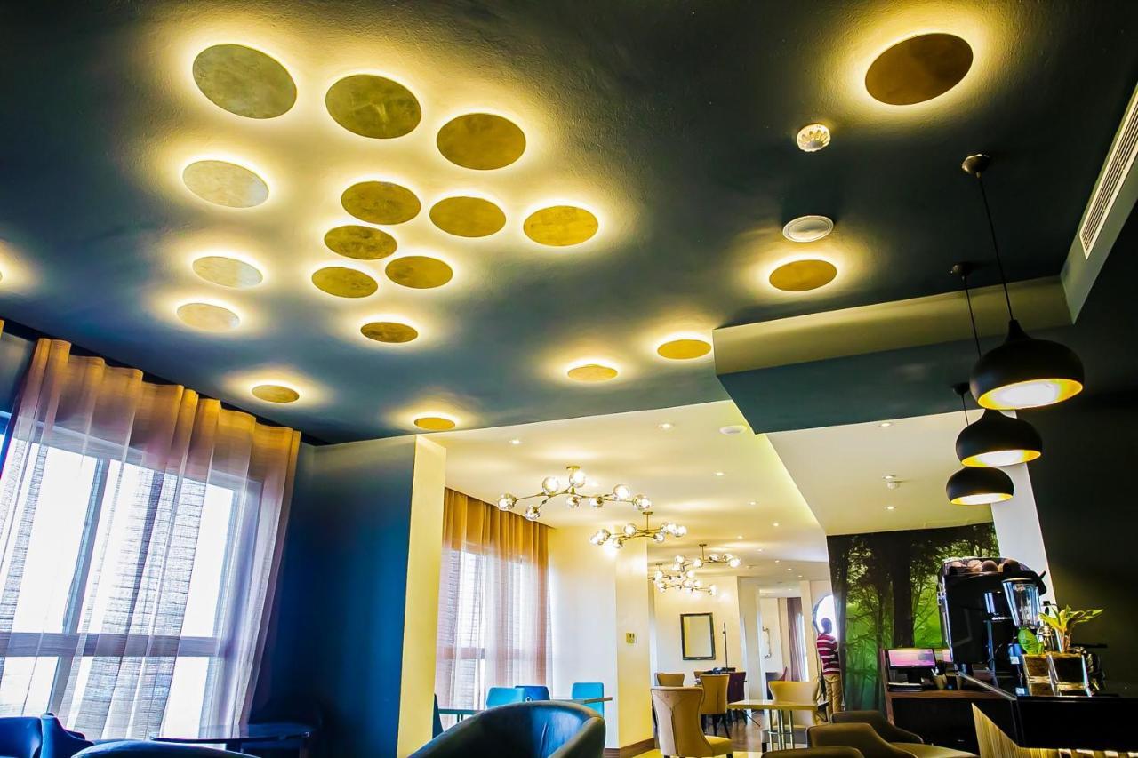 Royal Residences By Design Union Aliayabiagba Екстер'єр фото