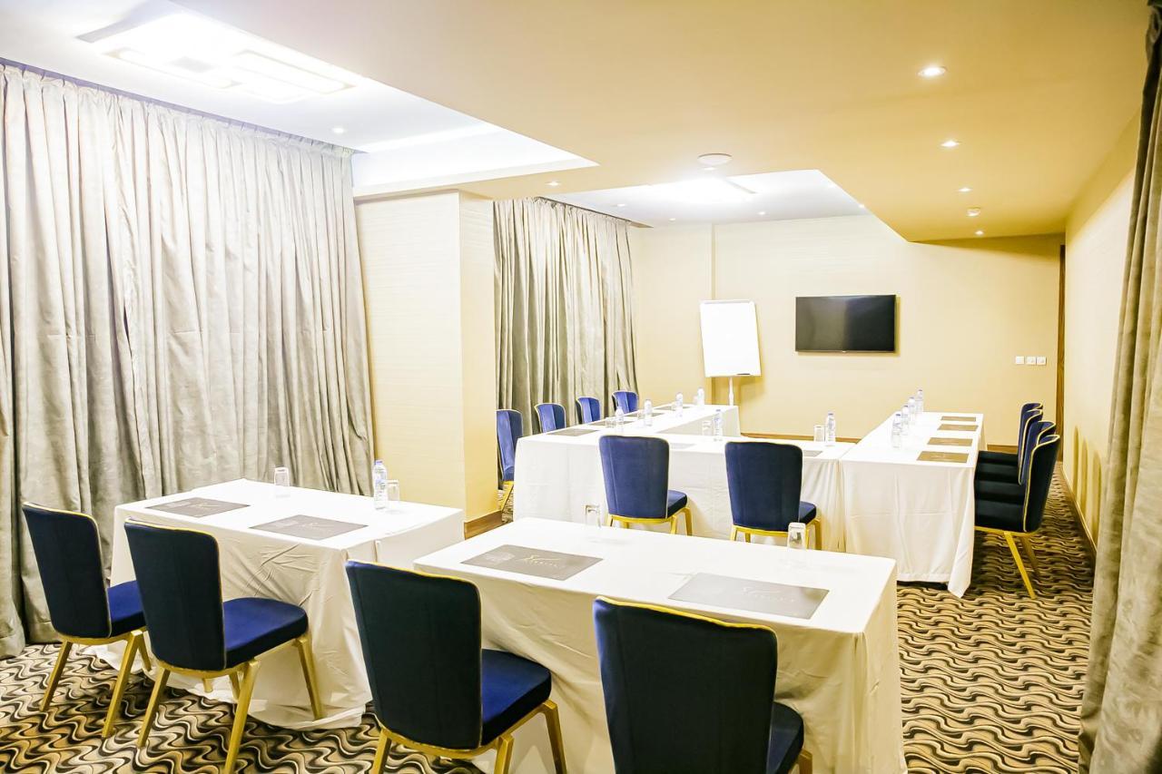 Royal Residences By Design Union Aliayabiagba Екстер'єр фото