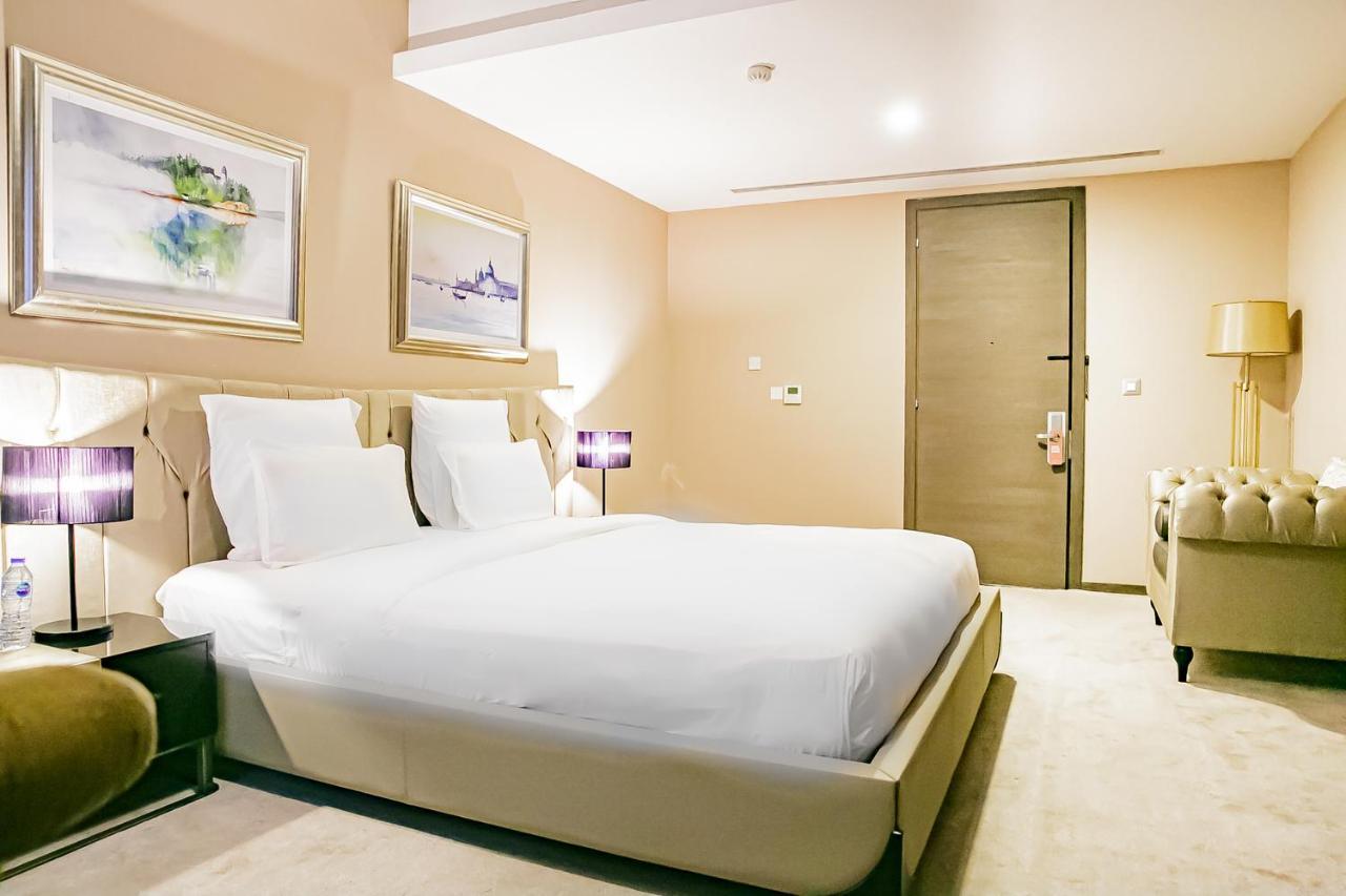Royal Residences By Design Union Aliayabiagba Екстер'єр фото